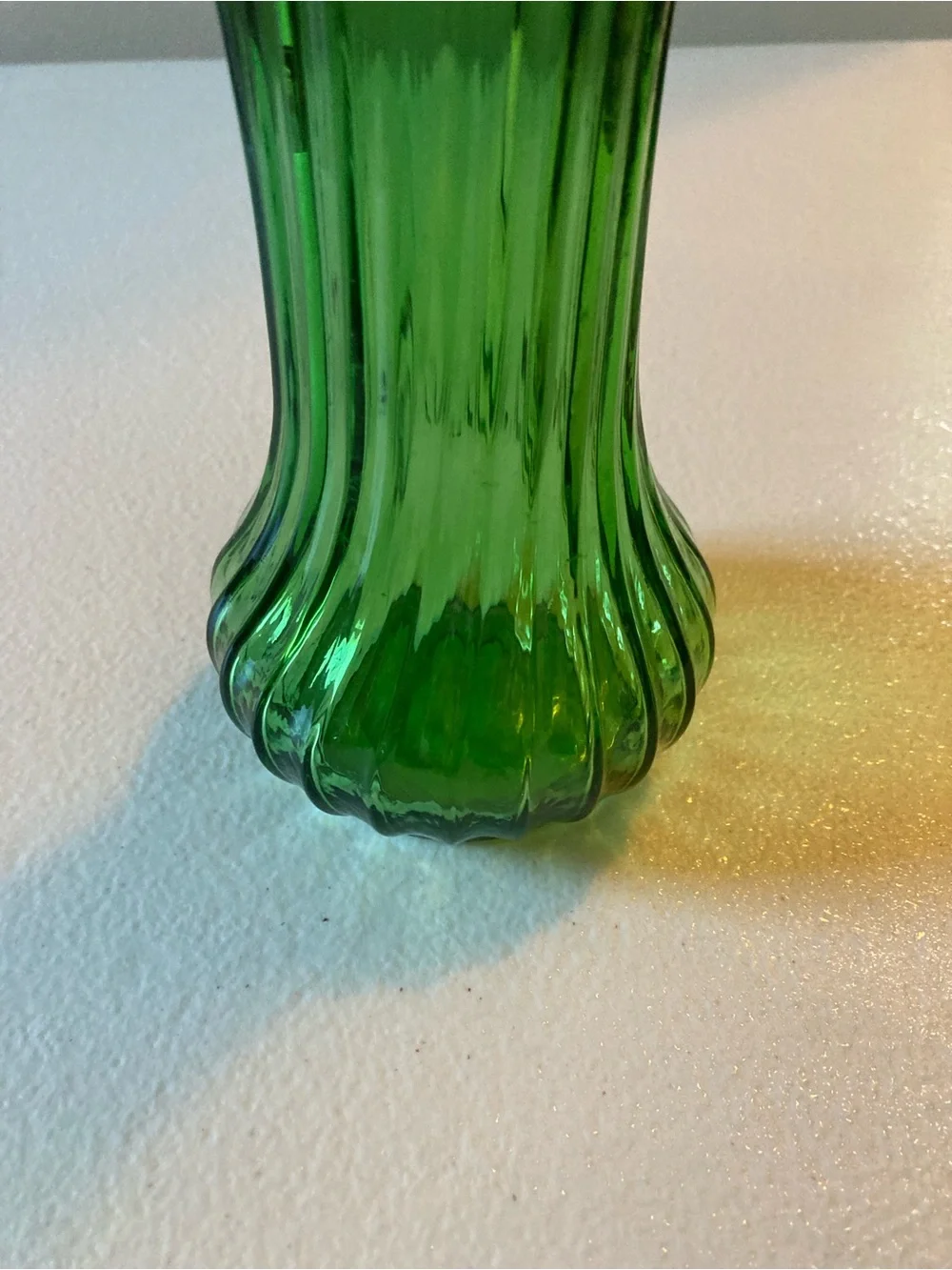 Green Glass Ribbed Hoosier Vase Textured Decorative 7.5” Tall 3.5” Diameter